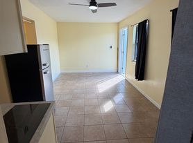 269 Silver Beach Rd, West Palm Beach, FL