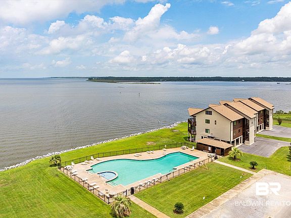 5th image of 4046 Spinnaker Dr Unit 203