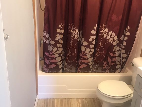 5th image of 3112 N Shore Dr
