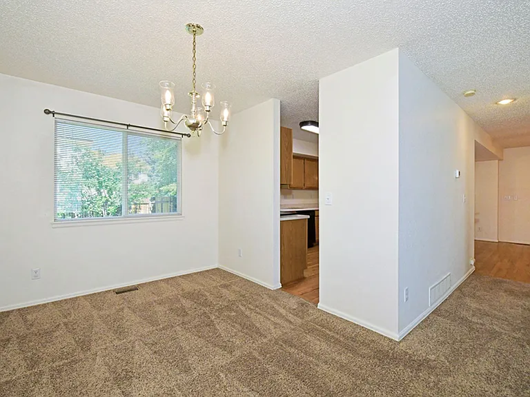 8380 Wilmington Dr — Photo 5