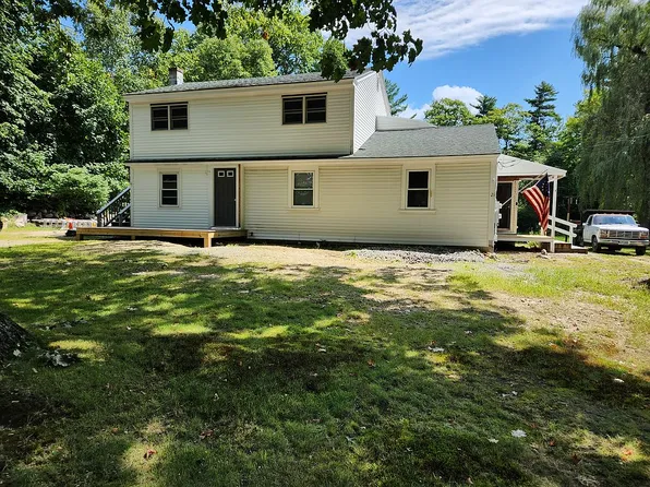 21 Waumbeck Rd, Wolfeboro, NH 03894