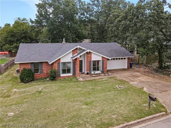 3016 Edinburgh Dr, Fort Smith, AR 72908