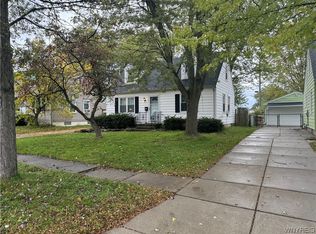 99 Princeton Ct, Buffalo, NY 14225