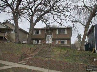 546 Hazel St N, Saint Paul, MN 55119