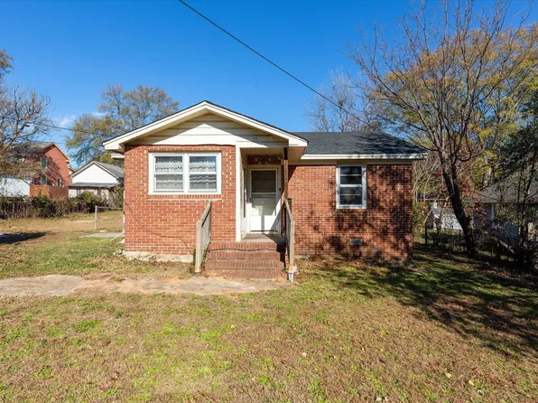 15 Lermann Dr, Greenville, SC 29605