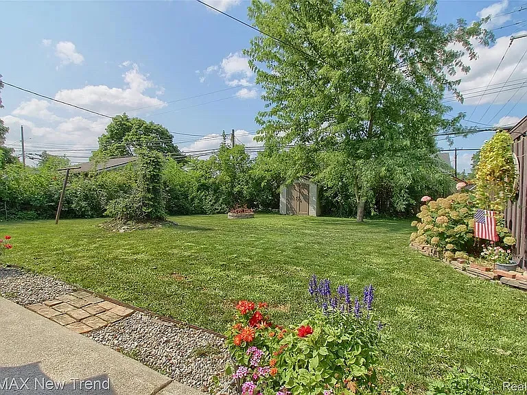 254 Harvard Ave — Photo 19
