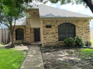 1437 Hackamore St, Mesquite, TX 75149