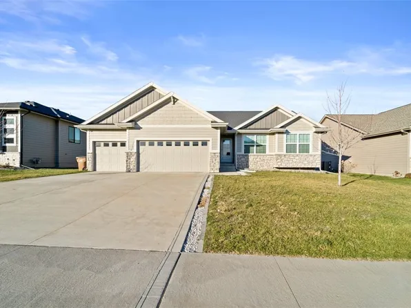1213 NW 3rd St, Grimes, IA 50111