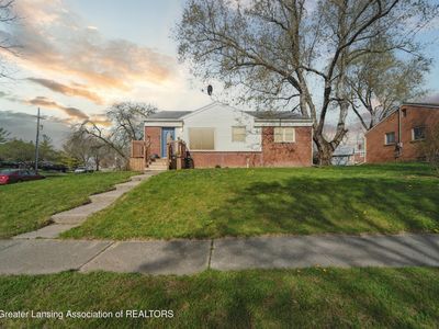 2103 Barstow Rd, Lansing, MI, 48906