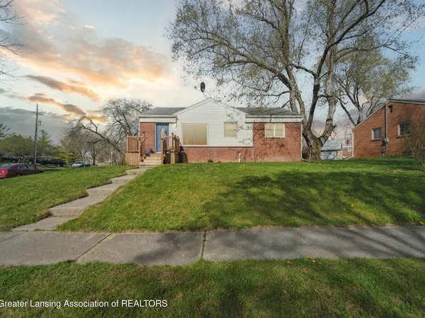 2103 Barstow Rd, Lansing, MI 48906