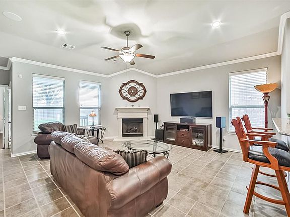 4th image of 1939 Boren Dr