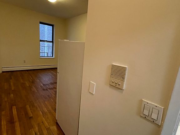 4th image of 606 8th Ave #3RS