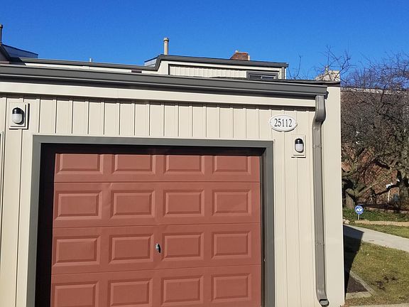 5th image of 25112 Woodvale Dr S #1