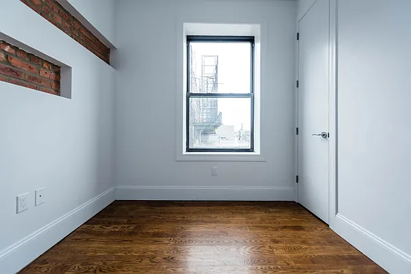 Rented by Nooklyn NYC LLC | media 24