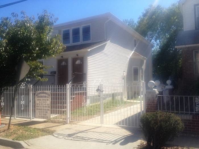 1st image of 21508 104th Ave