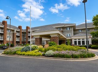 801 N McLean Blvd APT 254, Elgin, IL 60123