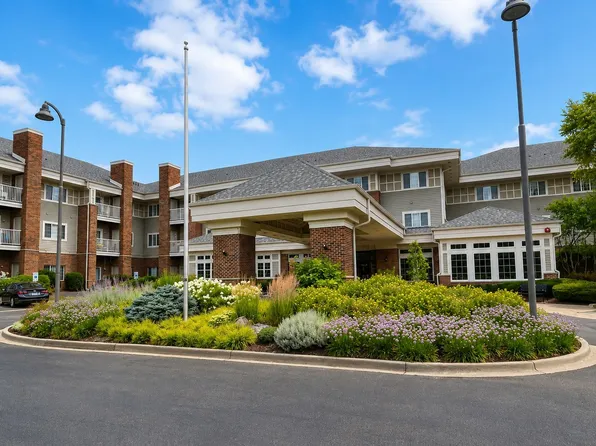 801 N McLean Blvd APT 254, Elgin, IL 60123