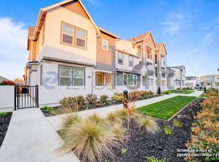 3081 Beaded Mist Walk, Sacramento, CA 95833