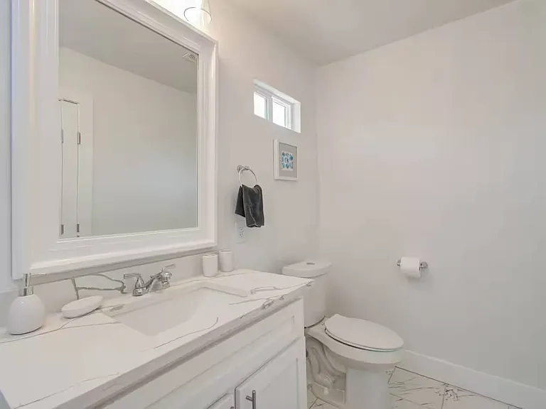304 Eastwood St #A — Photo 4