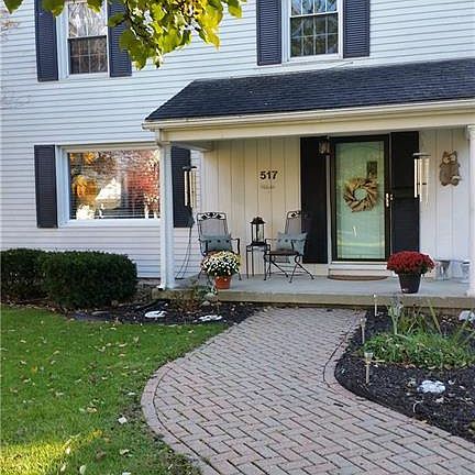 2nd image of 517 Oakwood Ave