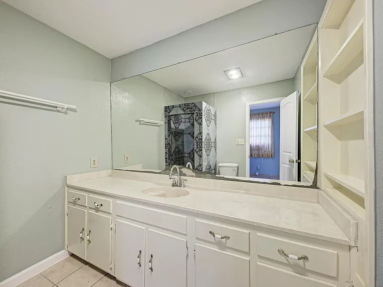 4701 Bandera Rd — Photo 26