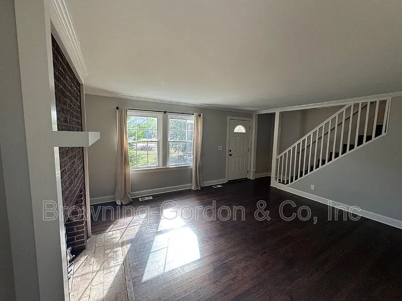 3 bed, 2.0 bath, 2164 sqft, $2,250 — Photo 4