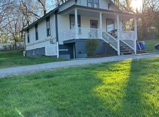 815 Patrick Henry Dr, Blacksburg, VA 24060