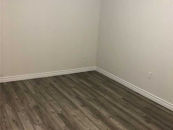 5th image of 2357 Dalebrook Dr