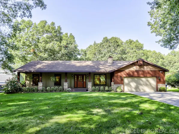 15843 Brucker St, Grand Haven, MI 49417