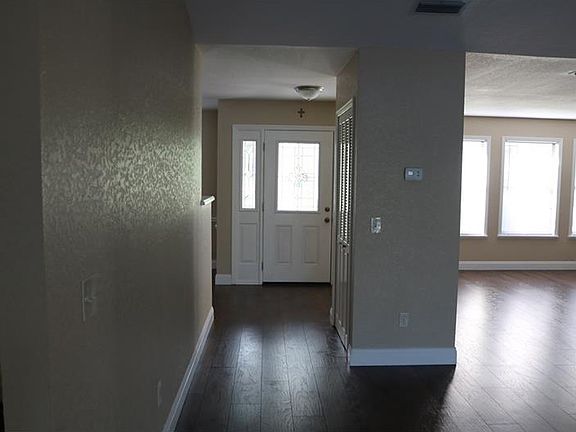 5th image of 2139 Van Orman Dr