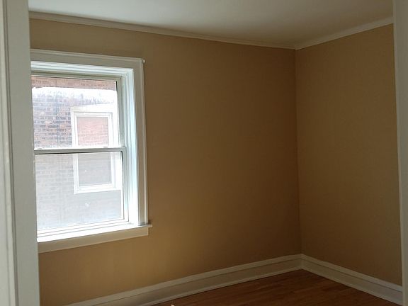 4th image of 8638 S Euclid Ave #2