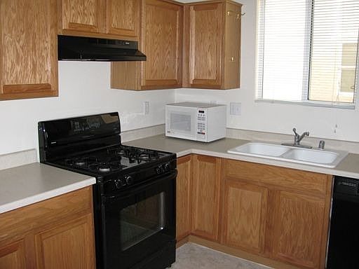 3rd image of 5180 Loma Verde Ave