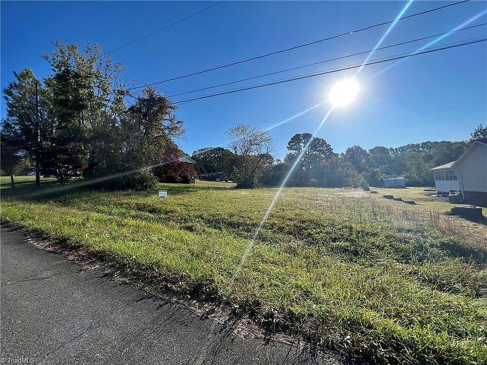 2nd image of 0 Elizabeth Dr Lot 31