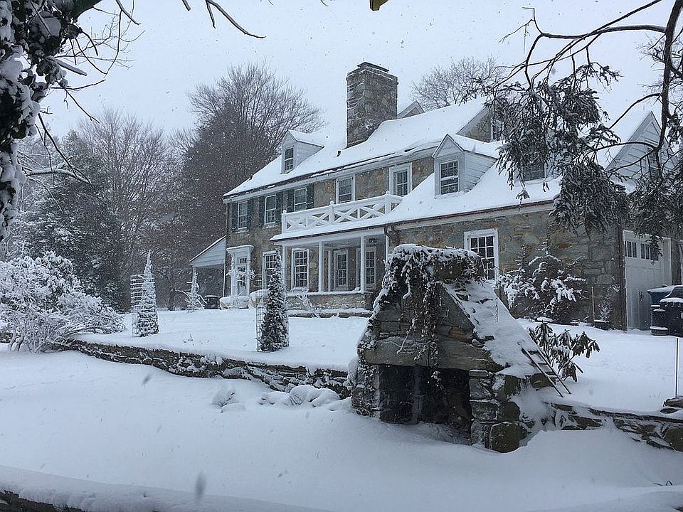 2nd image of 720 S Caln Rd