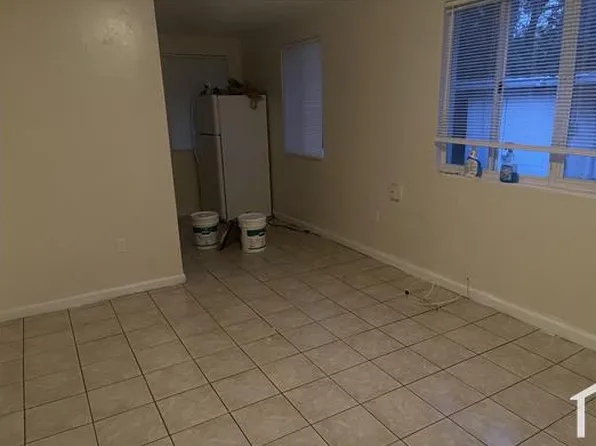 1718 Oak St, Palatka, FL 32177