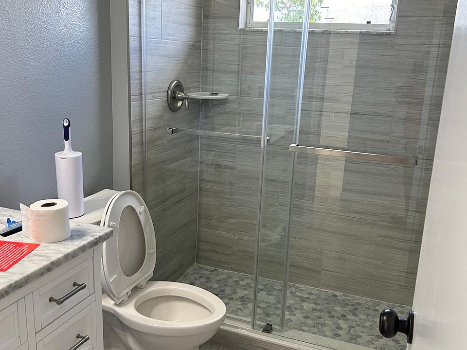 1st image of 3006 Bloomsbury Dr