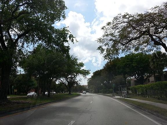5th image of 9110 Fontainebleau Blvd APT 106
