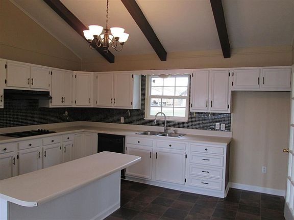 2nd image of 343 Edgelake Dr