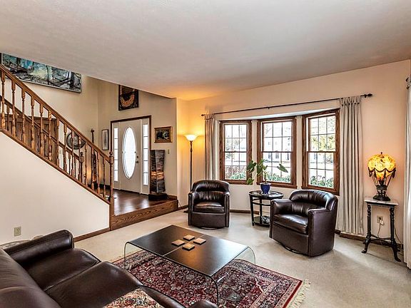 2nd image of 6409 Arborwood Ln