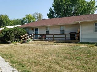 2480 Martin Rd, Smithville, MO 64089