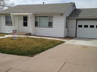 415 N Bond St, Elm Creek, NE 68836