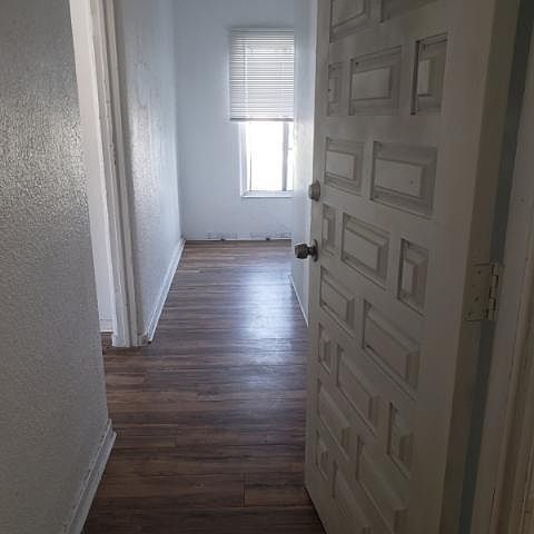 1st image of 220 S Jackson St #301