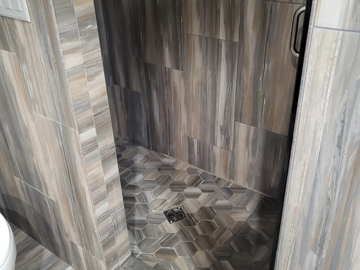 2 bed, 1032 sqft, $1,750 — Photo 1