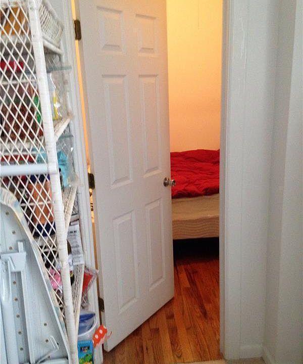 1st image of 221 W 20th St