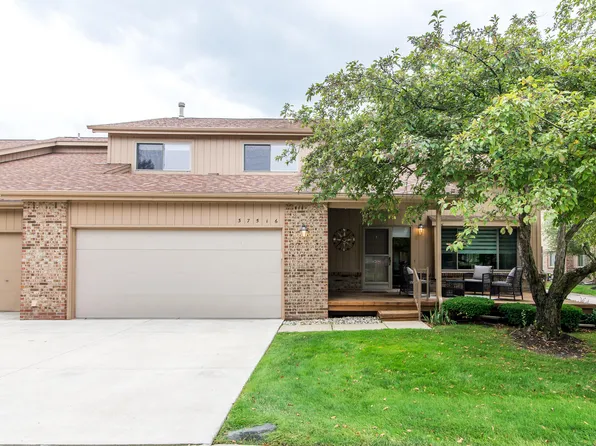 37516 N Laurel Park Dr, Livonia, MI 48152