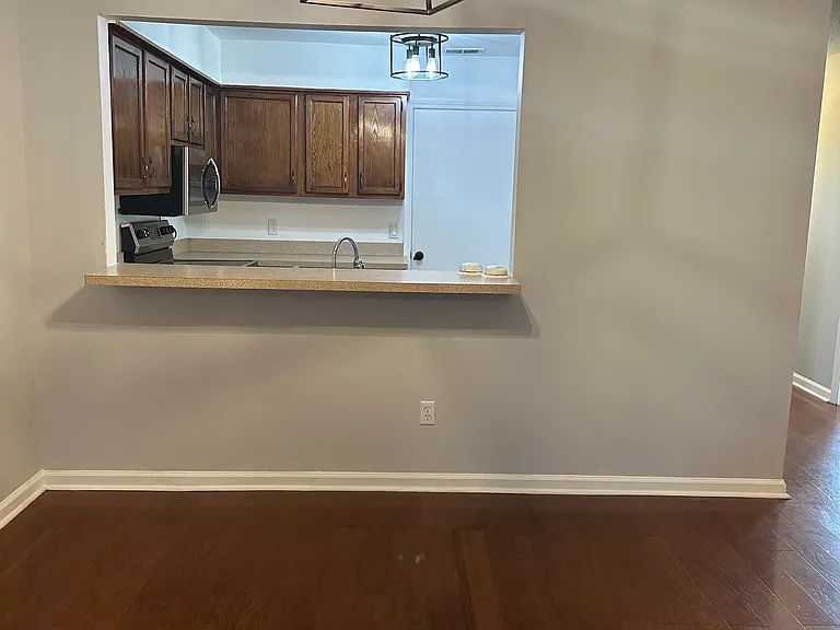 11301 Derringer Cir S — Photo 10