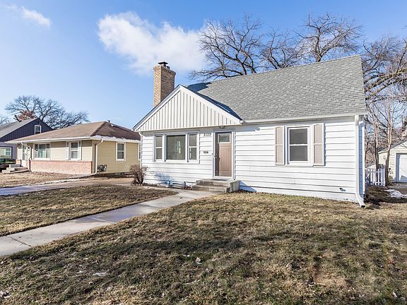 3rd image of 2139 Highland Pl