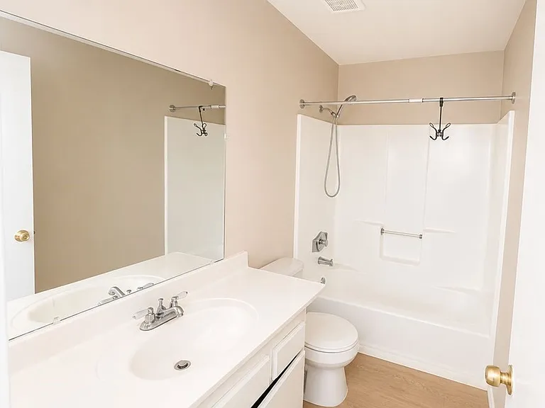 18152 Poinciana Rd — Photo 3