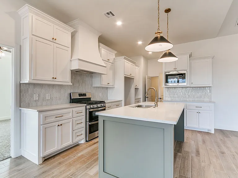 1901 Hollow Crest Ct — Photo 19