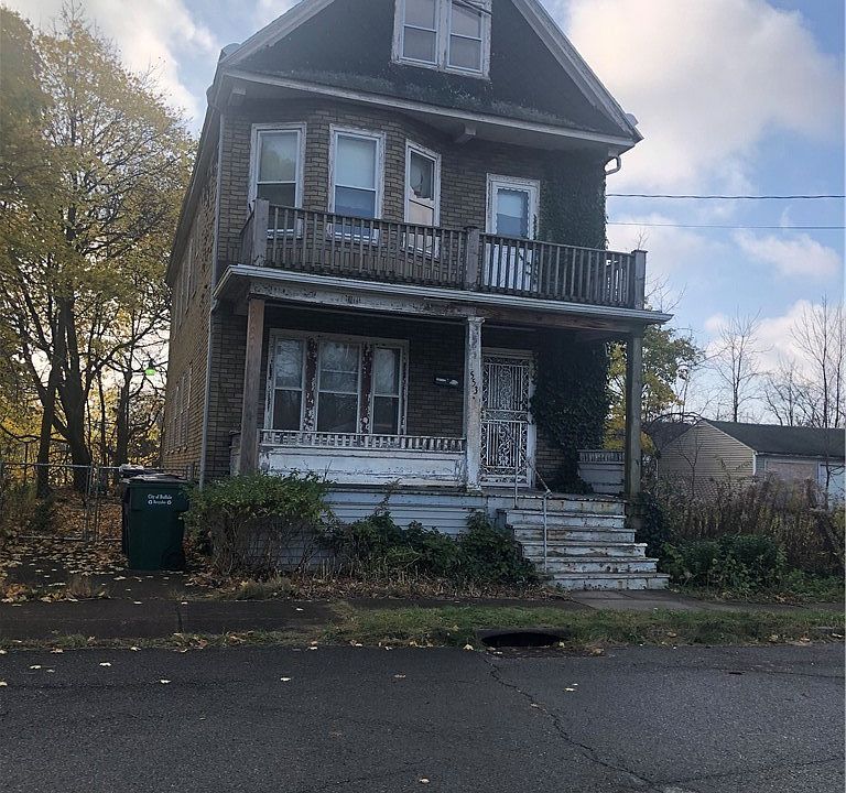 1st image of 553 E North St